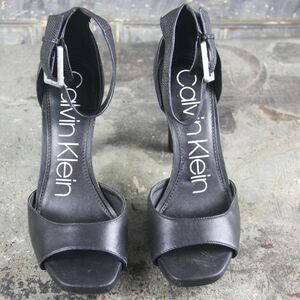 Calvin Klein Leather Marinda Halo Strap Sandal, ladies size 7M, 4 inch heels